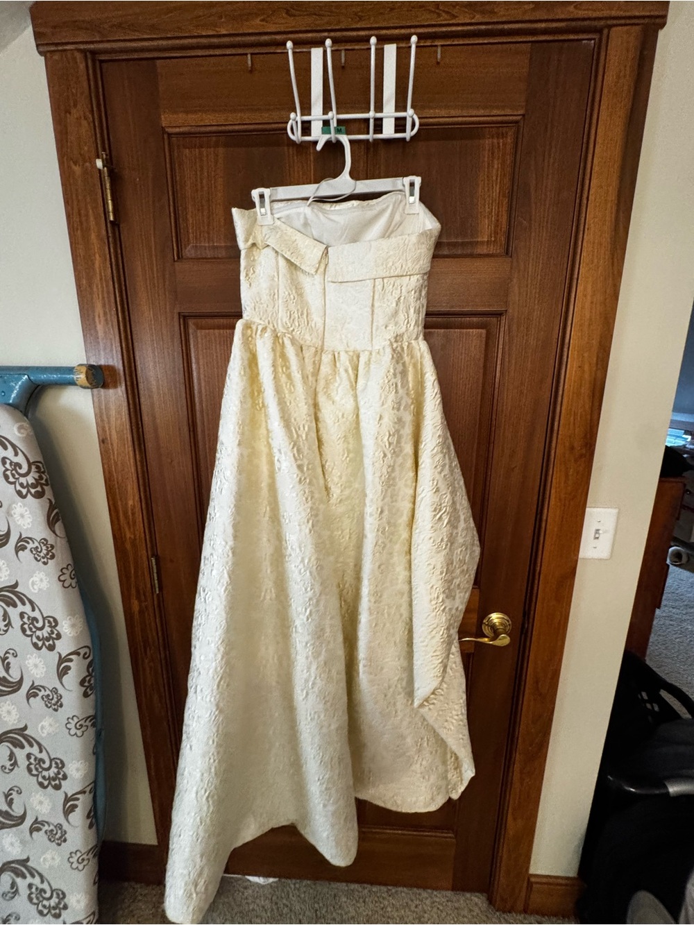 Elliatt Ivory Textured Strapless High-Low Gown - Picture 2 of 5